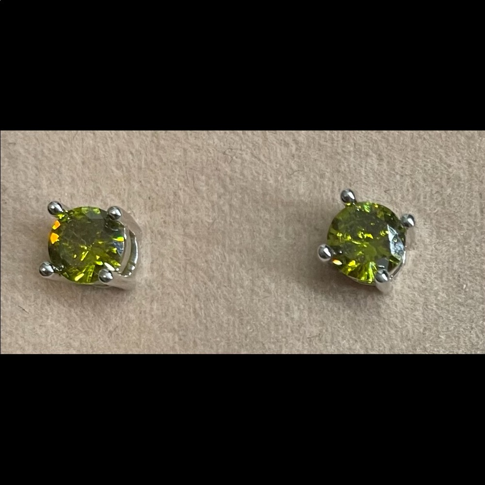 18K White gold plated earrings